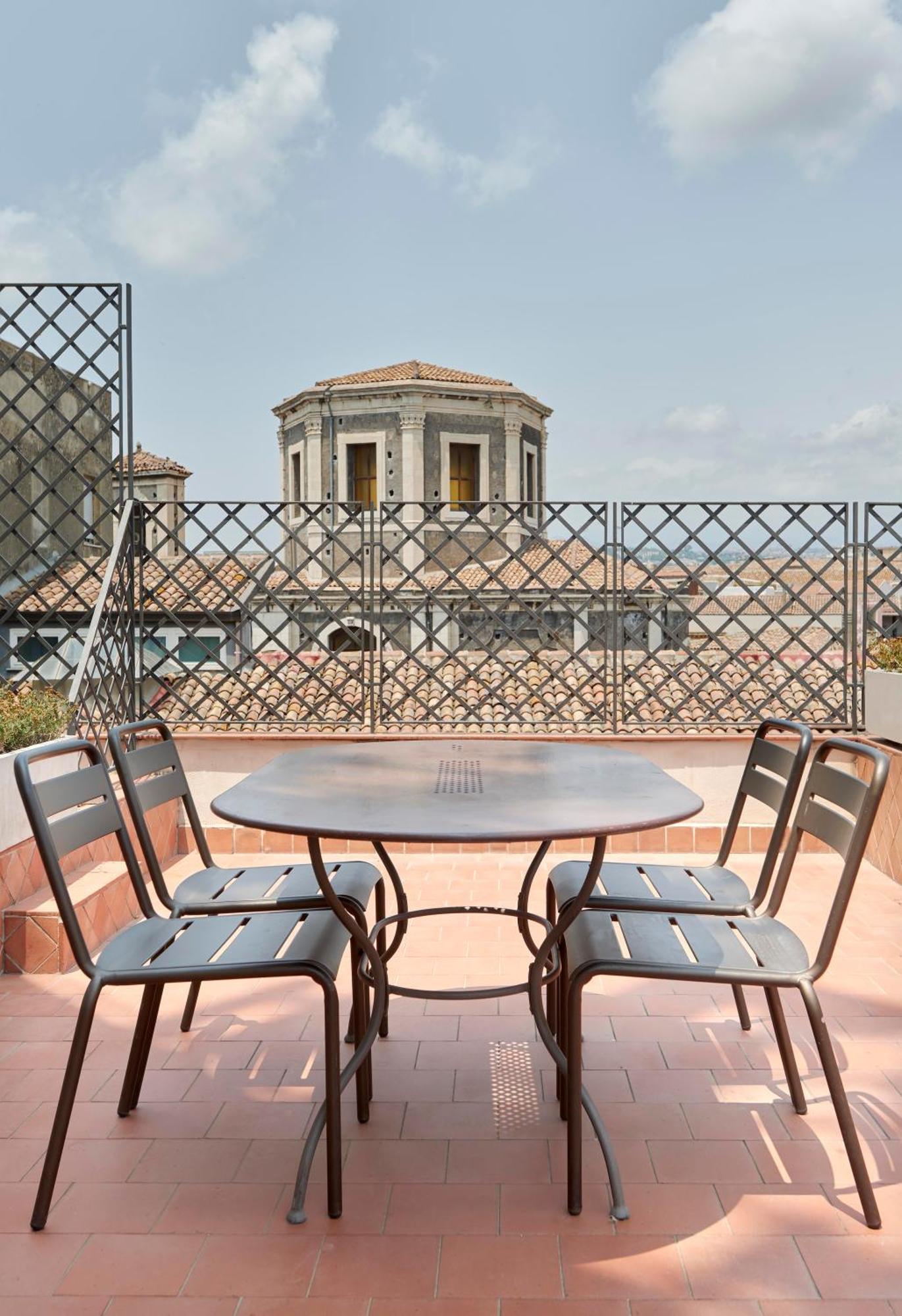 Palazzo Scammacca Apartment Catania Luaran gambar